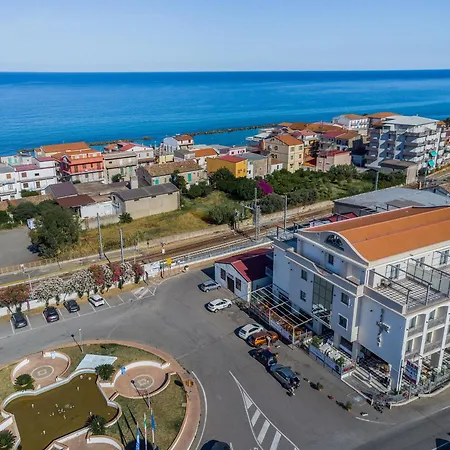 Napoleon Torre Melissa