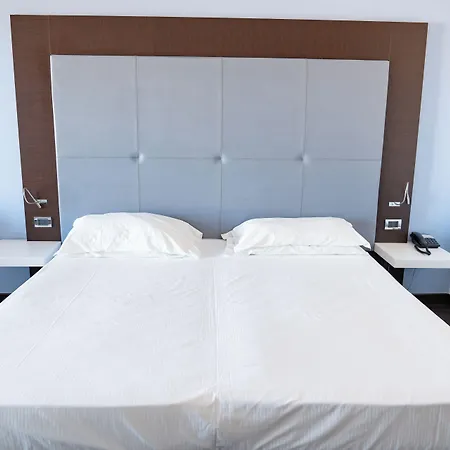 Napoleon Torre Melissa