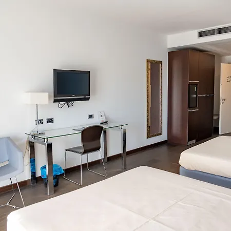 Hotel Napoleon 4*