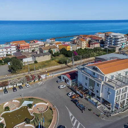 Napoleon Szálloda Torre Melissa