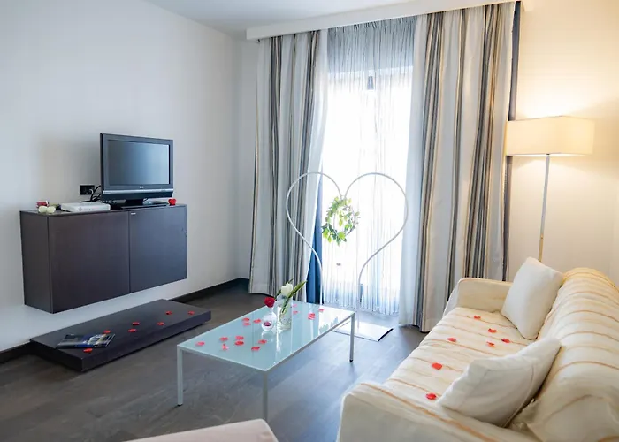 Napoleon Torre Melissa